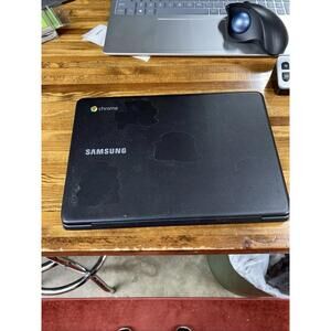 Samsung XE501C13-K02US 11.6 in. 4GB 32GB Notebook , Black, Parts & Repair Only